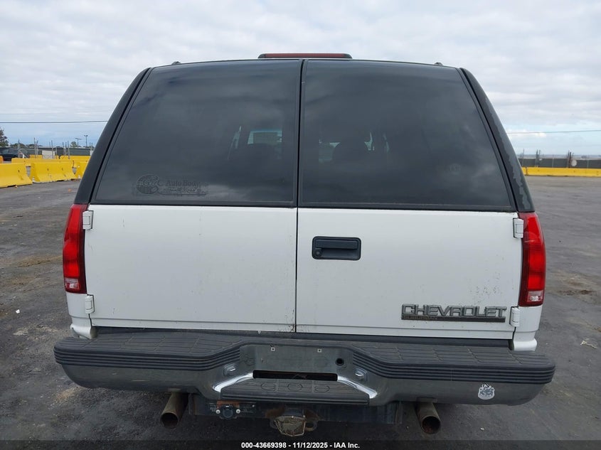 1999 Chevrolet Suburban 1500 Lt VIN: 3GNFK16RXXG232022 Lot: 43669398