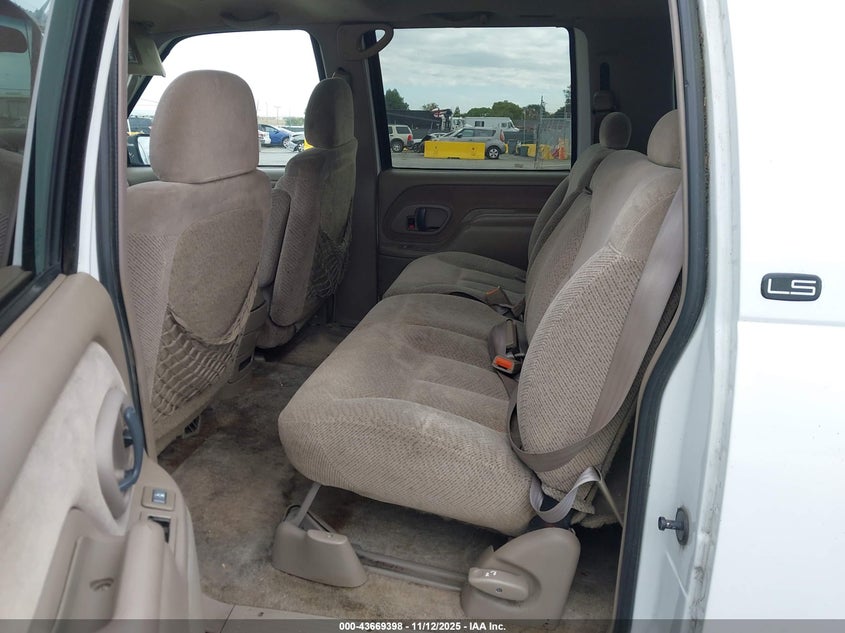 1999 Chevrolet Suburban 1500 Lt VIN: 3GNFK16RXXG232022 Lot: 43669398