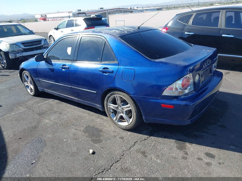 JTHBD182810020814 2001 LEXUS IS photo no. 3
