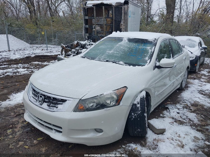 1HGCP36858A021375 2008 HONDA ACCORD photo no. 2