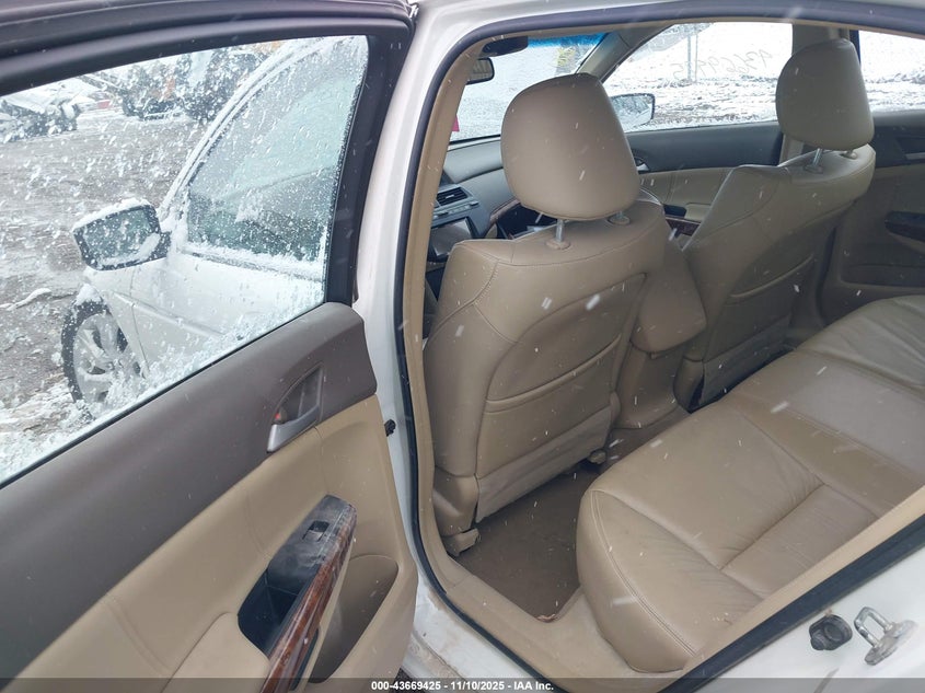 1HGCP36858A021375 2008 HONDA ACCORD photo no. 8