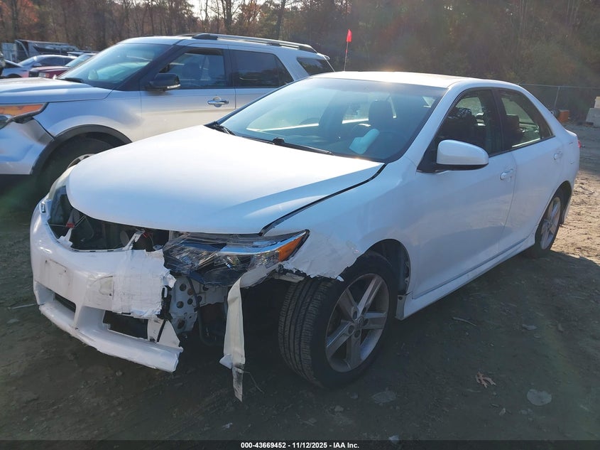 4T1BF1FK4DU703472 2013 TOYOTA CAMRY photo no. 2