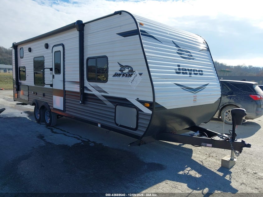1UJBJ0BNXN17V2627 JAYCO 264BH JAY FLIGHT SLX Photo 1