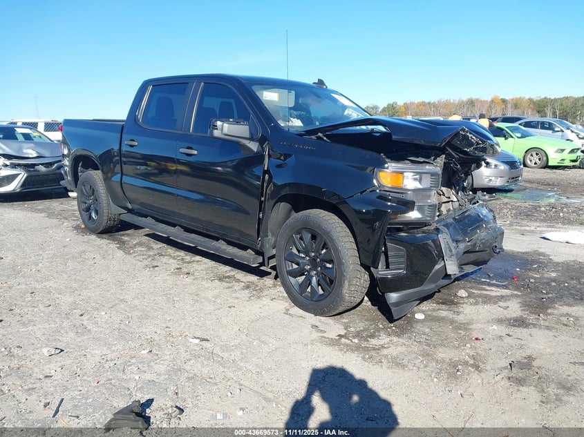 CHEVROLET SILVERADO 1500 2WD SHORT BED CUSTOM
