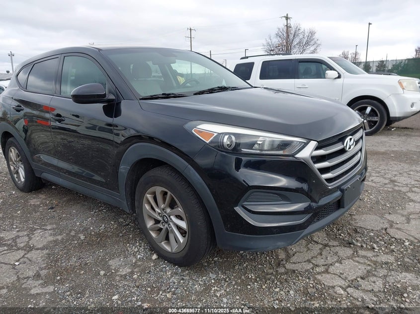 HYUNDAI TUCSON SE