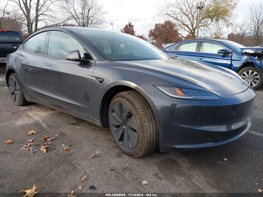 2025 TESLA MODEL 3 LONG RANGE REAR-WHEEL DRIVE/STANDARD - 5YJ3E1EAXSF998782