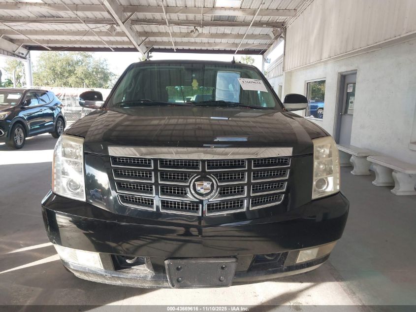 2009 Cadillac Escalade Esv Luxury VIN: 1GYFK962X9R100109 Lot: 43669616