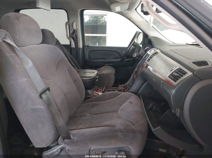 1GYFK962X9R100109 2009 CADILLAC ESCALADE photo no. 5