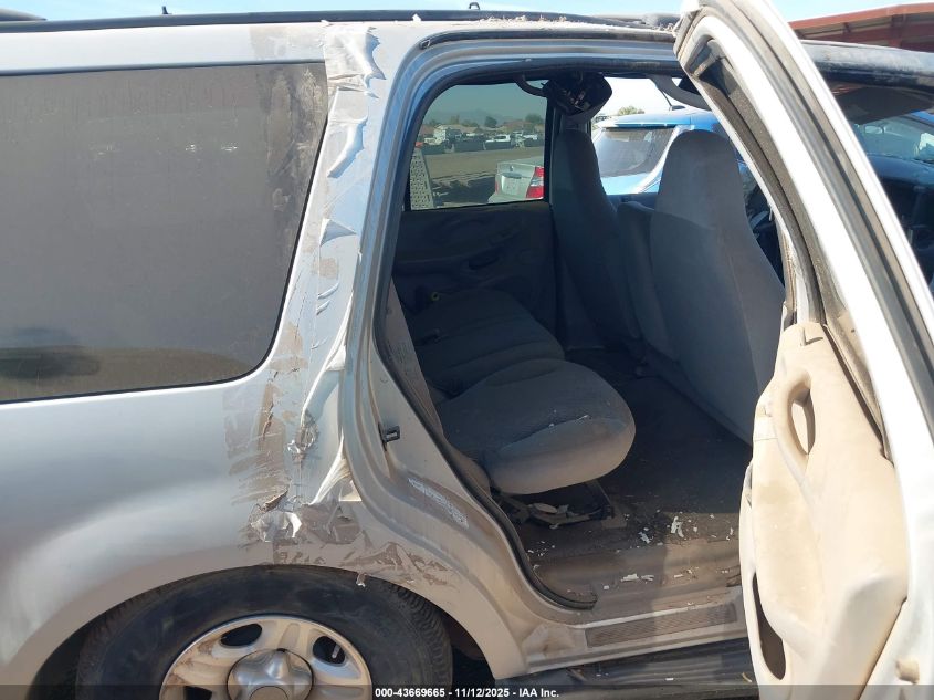 1998 Ford Expedition Eddie Bauer/Xlt VIN: 1FMRU17L9WLC28552 Lot: 43669665