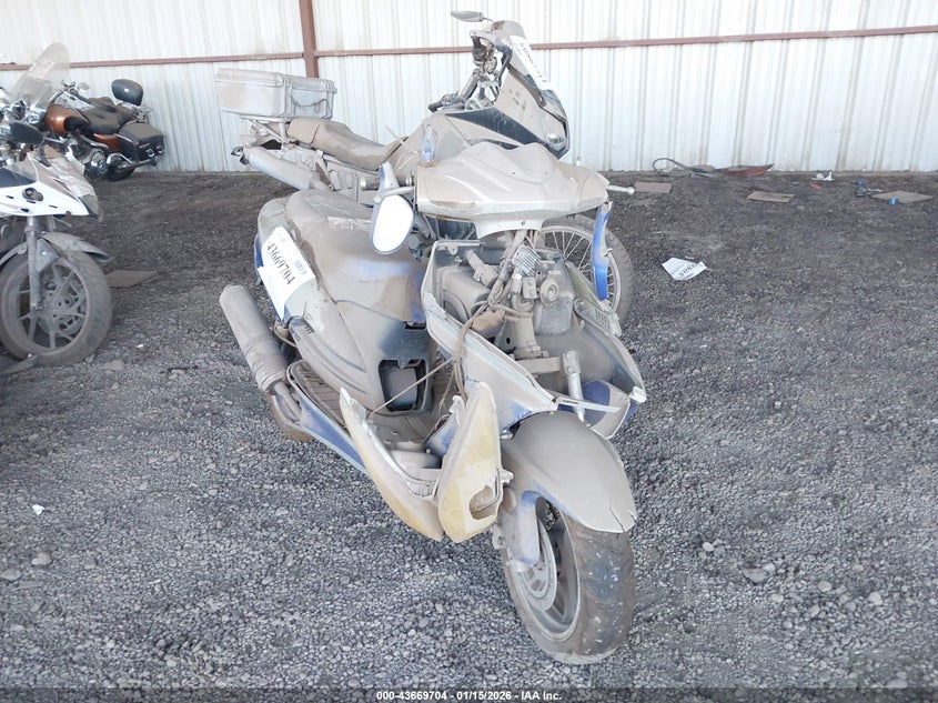 L8YTCKPMXDM300007 JONWAY SCOOTER Photo 1