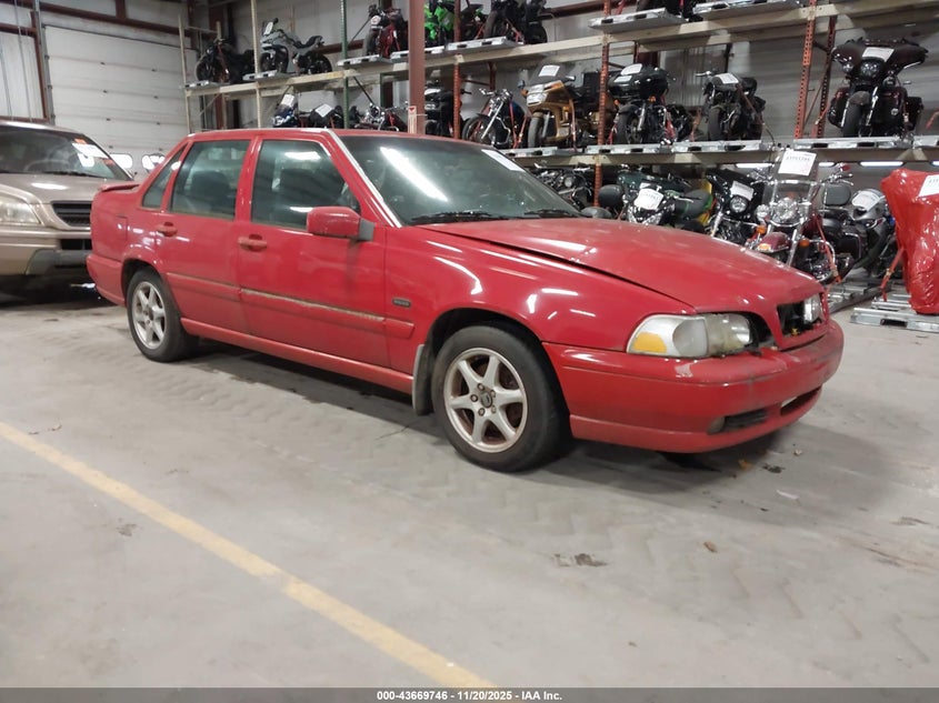 YV1LS5671W1546389 1998 Volvo S70 Glt auction photo 1