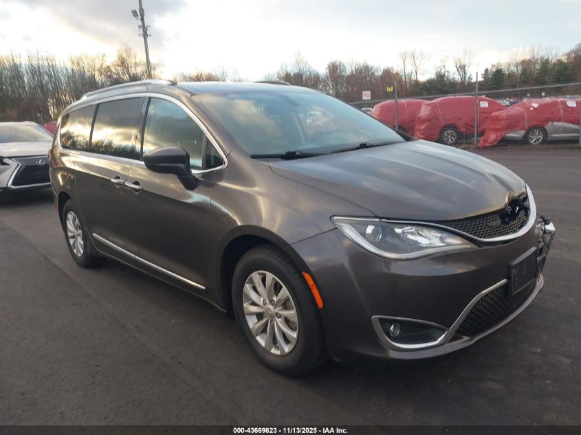 CHRYSLER PACIFICA TOURING L