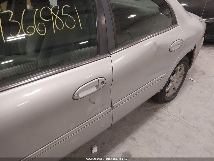 2001 Mercury Sable Gs VIN: 1MEFM50U01G637704 Lot: 43669851