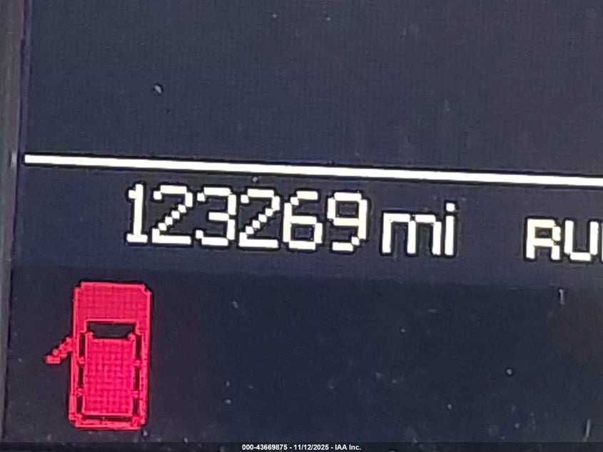 2015 Chrysler Town & Country Touring-L VIN: 2C4RC1CG3FR656057 Lot: 43669875