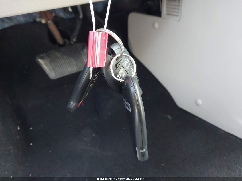 2015 Chrysler Town & Country Touring-L VIN: 2C4RC1CG3FR656057 Lot: 43669875