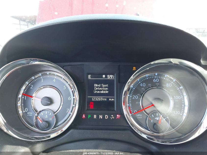 2015 Chrysler Town & Country Touring-L VIN: 2C4RC1CG3FR656057 Lot: 43669875