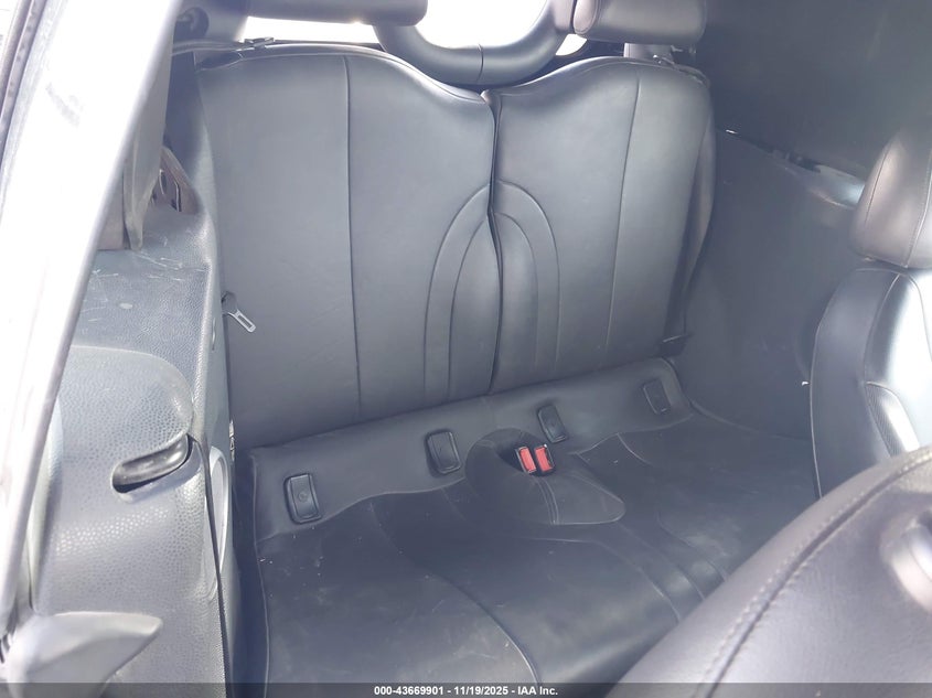 2005 Mini Cooper S VIN: WMWRH33465TF80604 Lot: 43669901