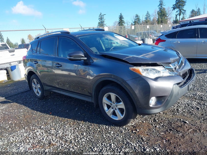 TOYOTA RAV4 XLE