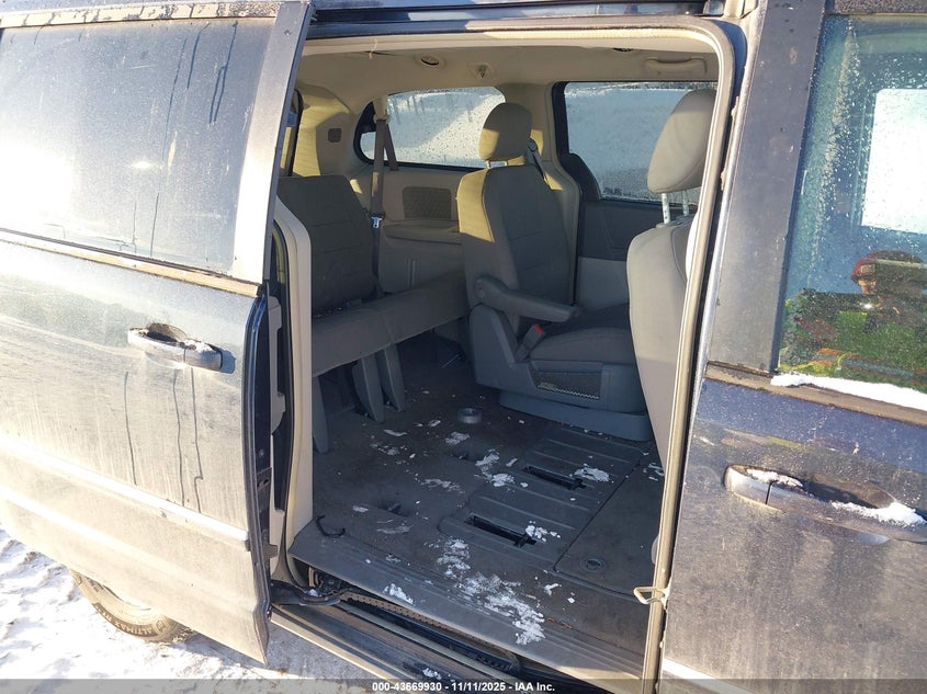 2008 Dodge Grand Caravan Sxt VIN: 1D8HN54P18B133215 Lot: 43669930