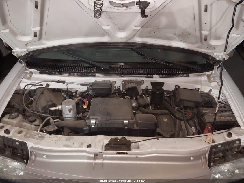 1GNDM19X03B138391 2003 CHEVROLET ASTRO photo no. 10