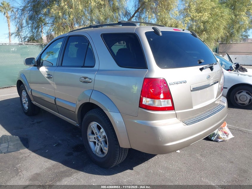 KNDJD733855497283 2005 KIA SORENTO photo no. 3