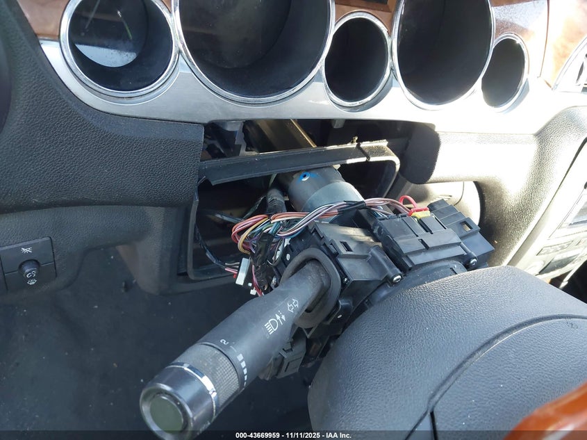 2008 Buick Enclave Cxl VIN: 5GAER237X8J198951 Lot: 43669959