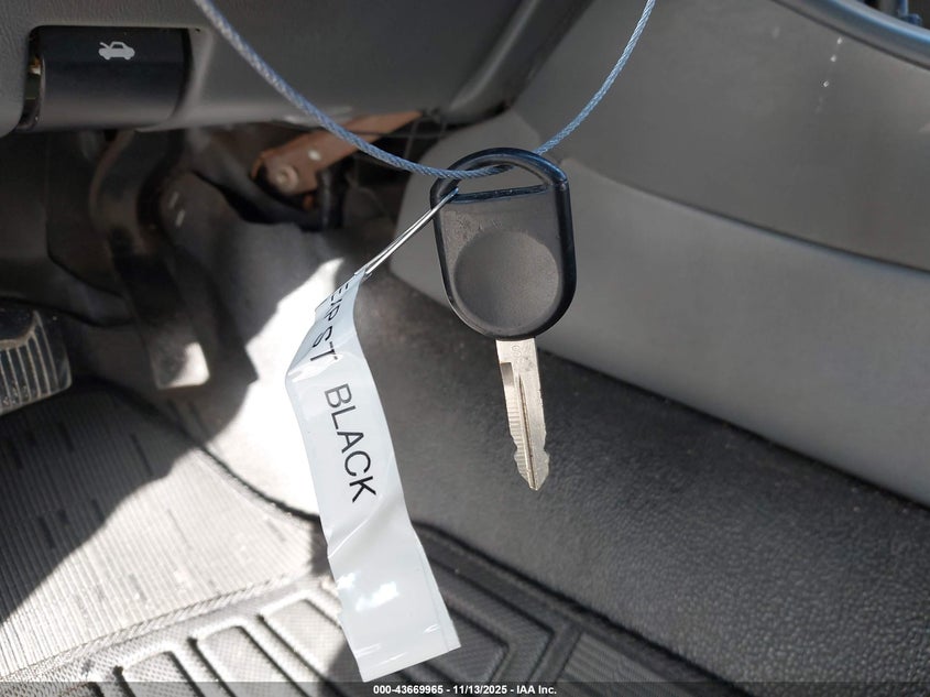 2004 Ford Explorer Sport Trac Adrenalin/Xls/Xlt VIN: 1FMDU77K74UB91142 Lot: 43669965