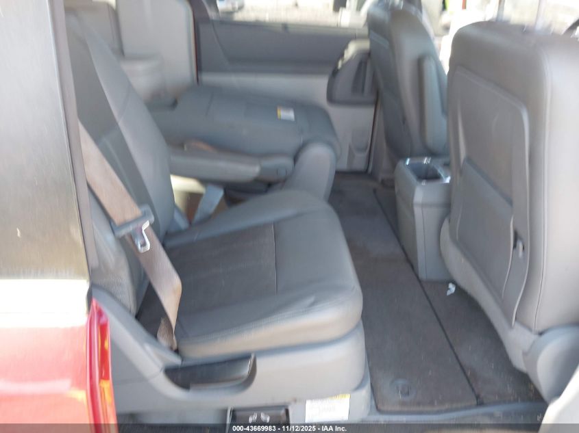 2008 Chrysler Town & Country Touring VIN: 2A8HR54P08R730336 Lot: 43669983