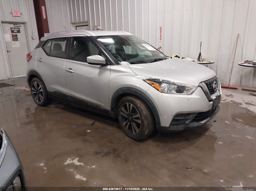 NISSAN KICKS SV XTRONIC CVT