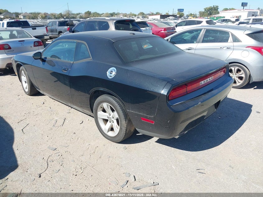 2C3CDYAG7CH257561 2012 DODGE CHALLENGER photo no. 3