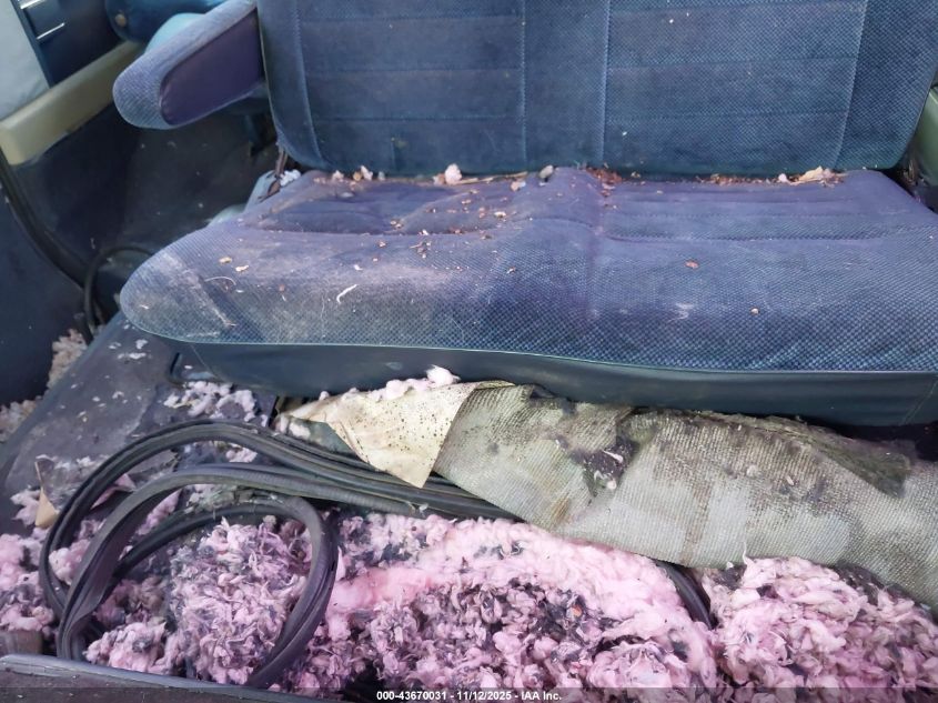 JT3YR26W9G5023553 1986 TOYOTA  photo no. 12