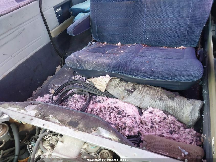 JT3YR26W9G5023553 1986 TOYOTA  photo no. 6