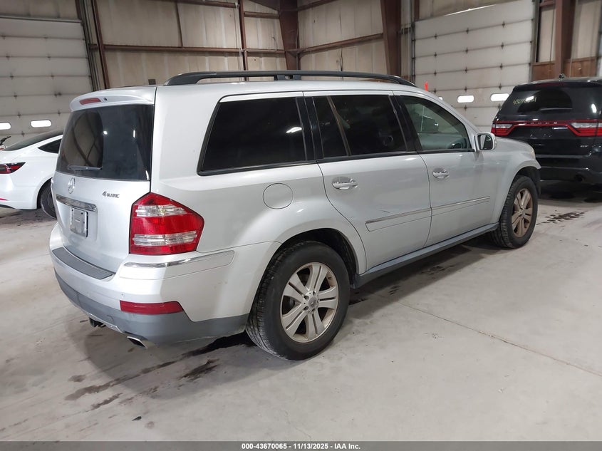 4JGBF71E68A436556 2008 MERCEDES-BENZ GL-KLASSE photo no. 4