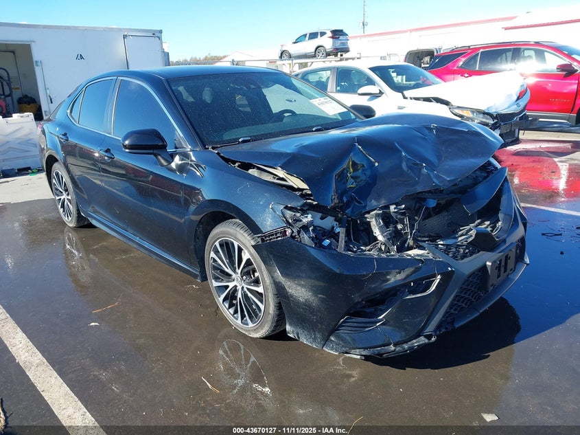 2018 TOYOTA CAMRY SE - JTNB11HK4J3030101