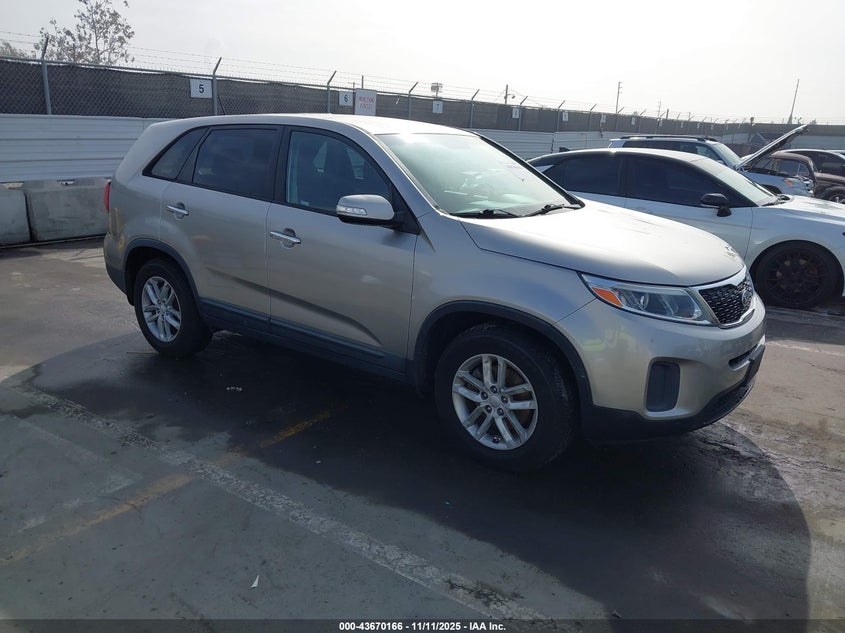 2014 KIA SORENTO LX - 5XYKT3A61EG483343