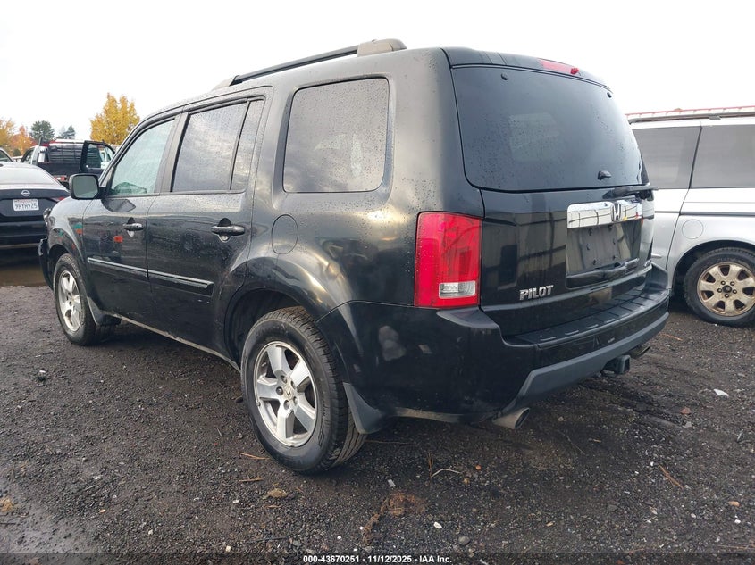 5FNYF4H52AB019998 2010 HONDA PILOT photo no. 3