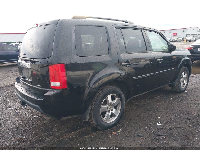 5FNYF4H52AB019998 2010 HONDA PILOT photo no. 4