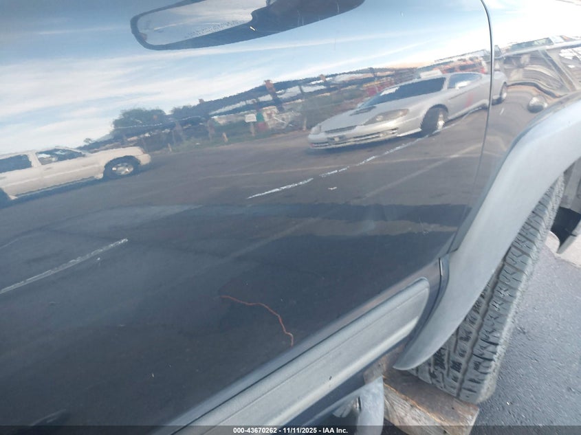 2004 Chevrolet Tahoe Lt VIN: 1GNEK13Z74J231825 Lot: 43670262