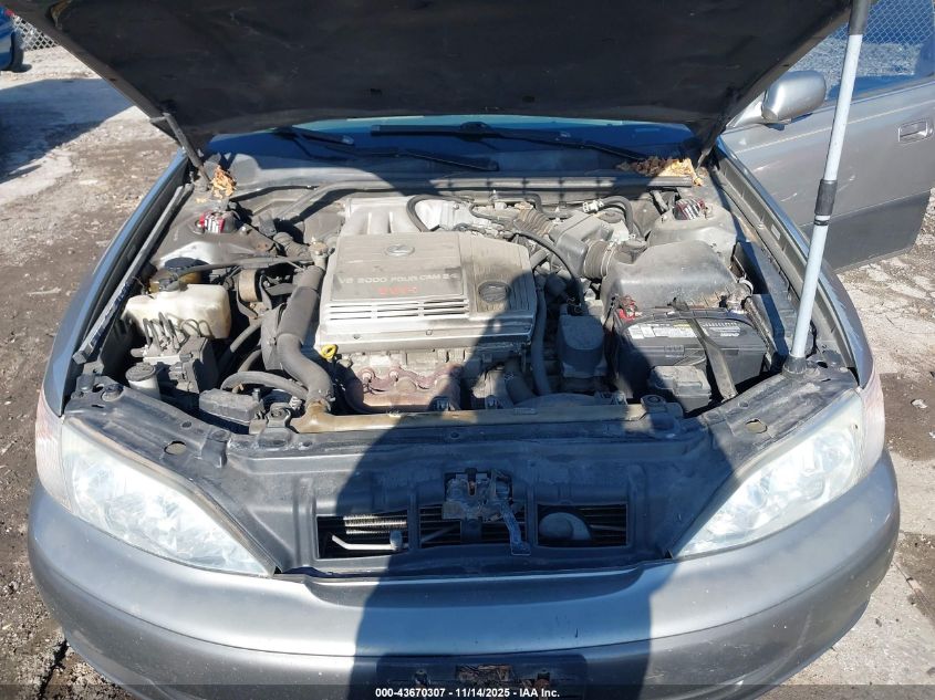 1999 Lexus Es 300 VIN: JT8BF28G2X5067800 Lot: 43670307