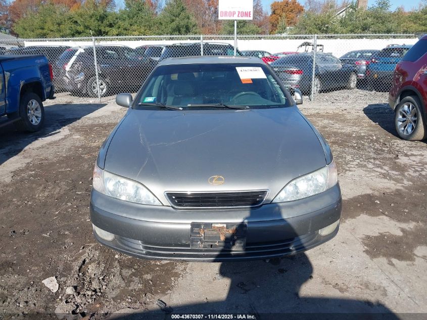 1999 Lexus Es 300 VIN: JT8BF28G2X5067800 Lot: 43670307