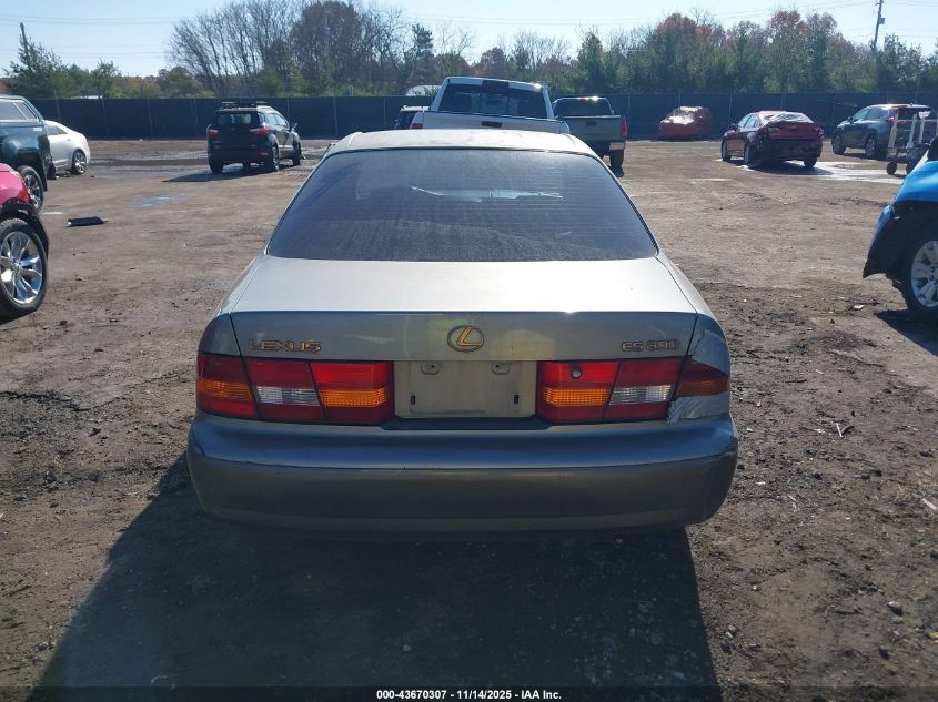 1999 Lexus Es 300 VIN: JT8BF28G2X5067800 Lot: 43670307