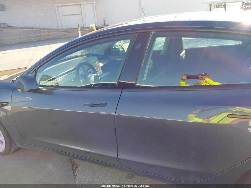 2022 Tesla Model 3 Rear-Wheel Drive VIN: 5YJ3E1EA5NF286880 Lot: 43670354