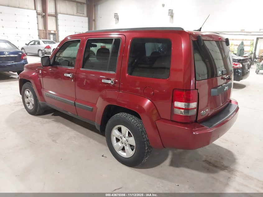 1C4PJMAK9CW210035 2012 JEEP LIBERTY (NORTH AMERICA) photo no. 3