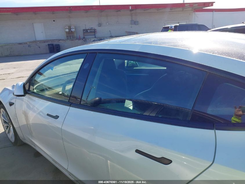 2022 Tesla Model 3 Rear-Wheel Drive VIN: 5YJ3E1EA1NF190521 Lot: 43670361