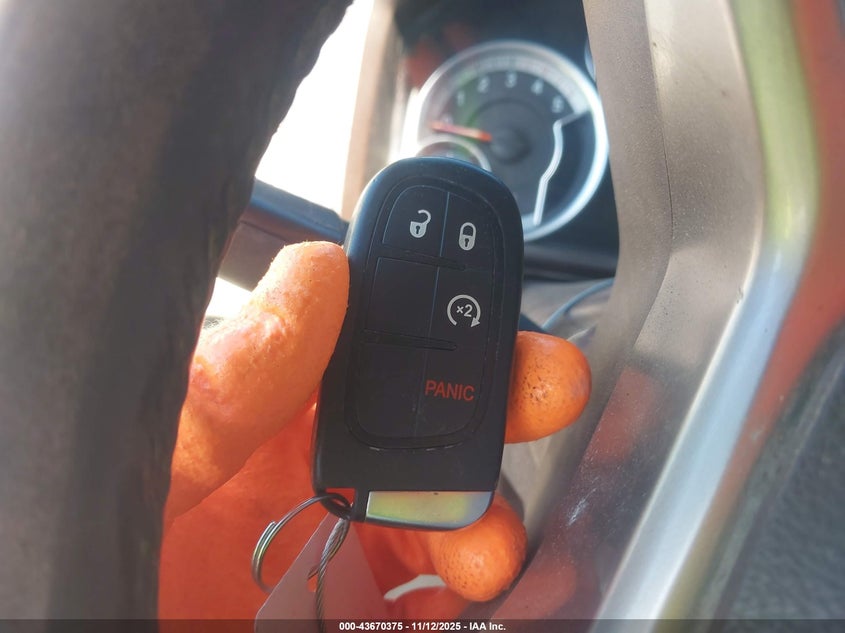 2014 Ram 3500 Laramie VIN: 3C63R3EL8EG327084 Lot: 43670375