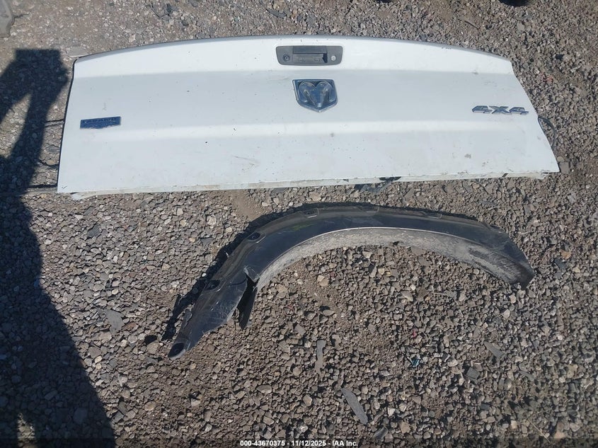 2014 Ram 3500 Laramie VIN: 3C63R3EL8EG327084 Lot: 43670375