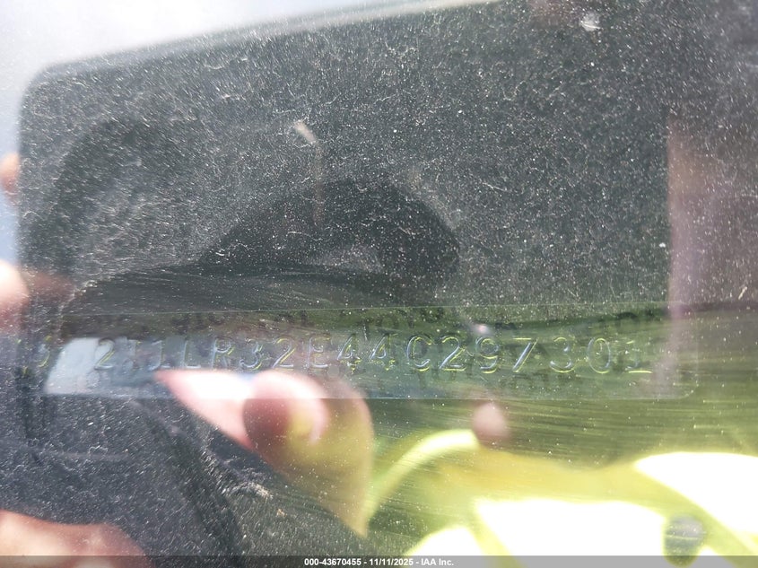 2004 Toyota Matrix Xr VIN: 2T1LR32E44C297301 Lot: 43670455