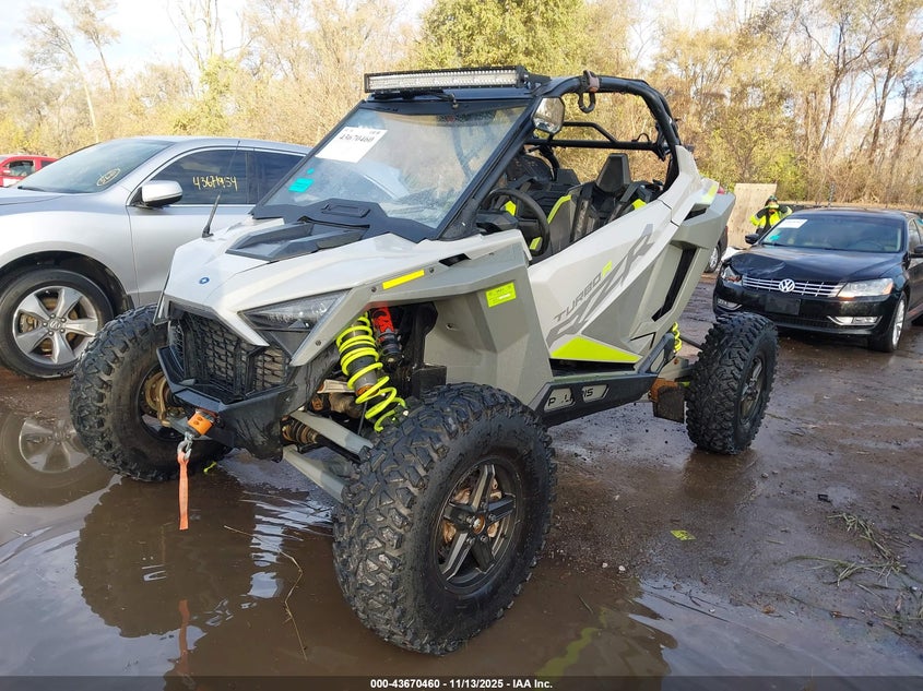 3NSGAL92XNG383402 2022 POLARIS RZR photo no. 2