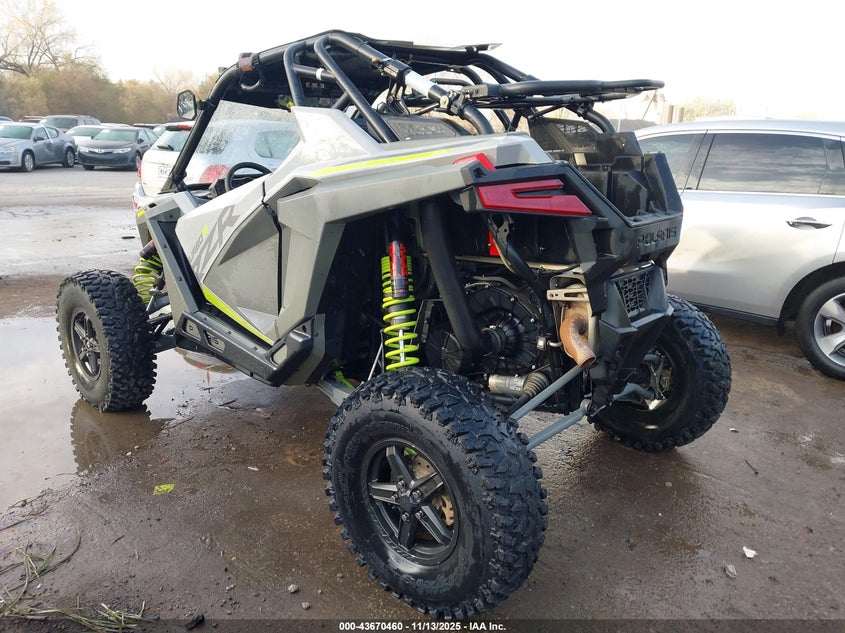 3NSGAL92XNG383402 2022 POLARIS RZR photo no. 3