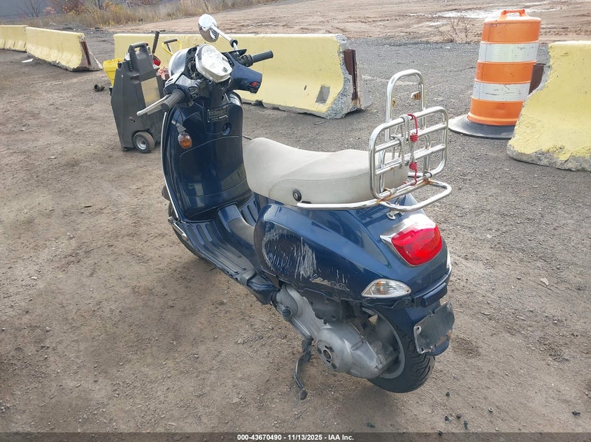 ZAPM448F095016283 2009 VESPA LX photo no. 3